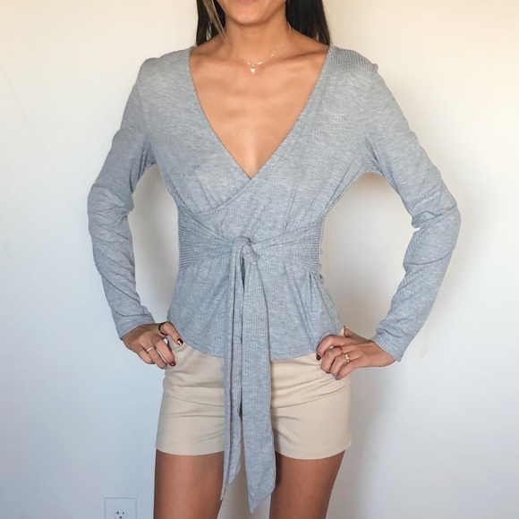 Grey wrap sweater with tie - Picture 3 of 8